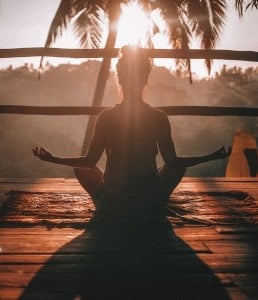 meditación guiada para calmar la mente y eliminar la ansiedad
